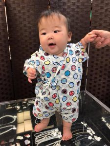 甚平が過ごしやすい季節になりました 田巻屋にも 今年も種類豊富にたくさん並んでおります 産地とお客様を結ぶ 京呉服の店 田巻屋 甚平が過ごしやすい季節になりました 田巻屋にも 今年も種類豊富にたくさん並んでおります 産地とお客様を結ぶ 京呉服の店 田巻屋